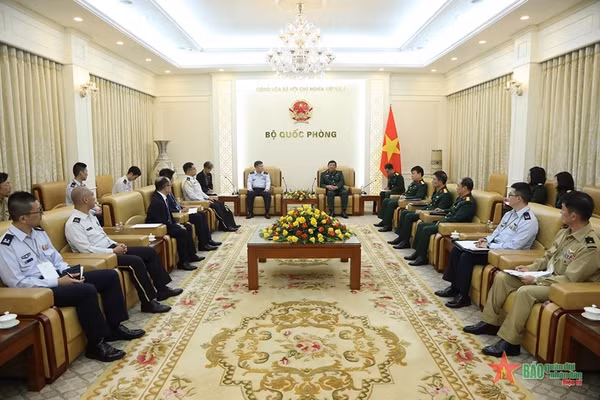 Le Vietnam et le Japon poursuivent leur coopération en matière de défense ảnh 1