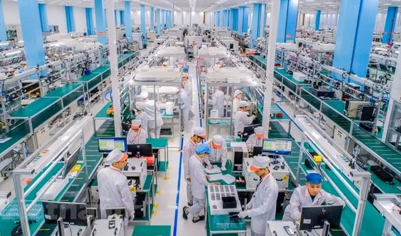 La BM recommande au Vietnam de prolonger ses politiques de soutien économique jusqu'en 2024 ảnh 1