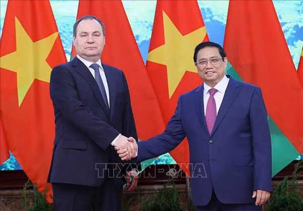 Le PM biélorusse Roman Golovchenko termine sa visite officielle au Vietnam ảnh 1