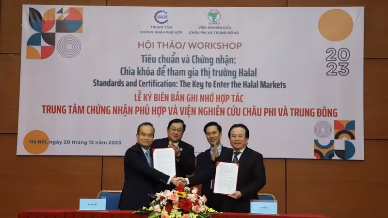Un séminaire sur le développement de l'industrie Halal au Vietnam ảnh 2