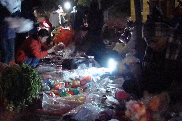 Bac Ninh préserve la valeur culturelle du marché "Âm Duong" ảnh 1