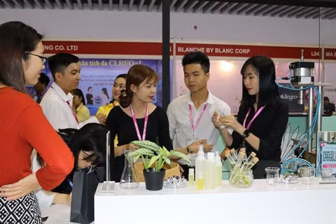 Les marques de cosmétiques internationales en force au Mékong Beauty Show 2018 ảnh 2