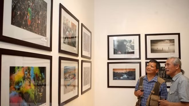 Ouverture de l'exposition de la société photographique d’Amérique à Hanoi ảnh 1