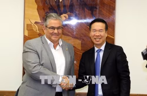 Une délégation du PCV en visite en Grèce ảnh 1