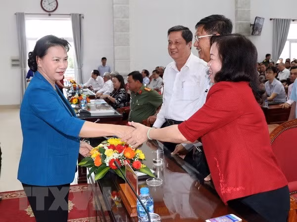 La présidente de l’AN à l’écoute des électeurs de Can Tho ảnh 1