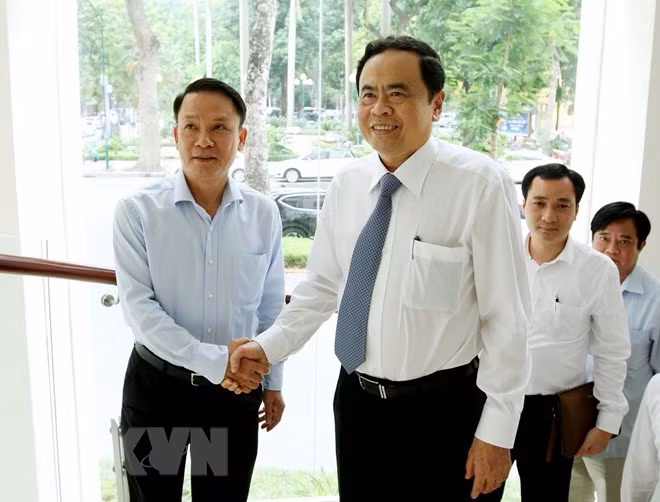 Le président du CC du FPV salue la VNA en tant qu'agence d'information stratégique ảnh 1
