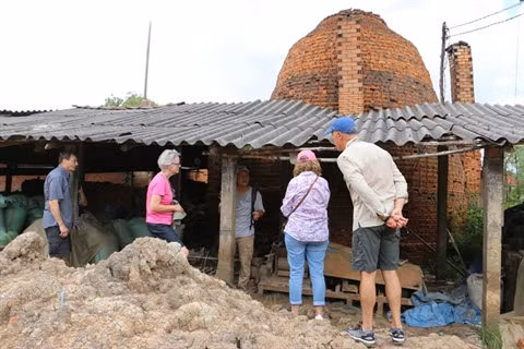 Des mesures pour attirer davantage de touristes français ảnh 2