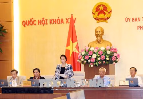 Clôture de la 24e session du Comité permanent de l’AN ảnh 1