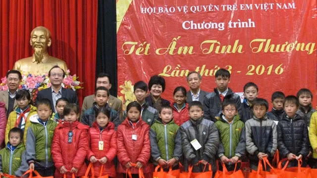 Pour que les pauvres profitent d'un Têt heureux ảnh 1