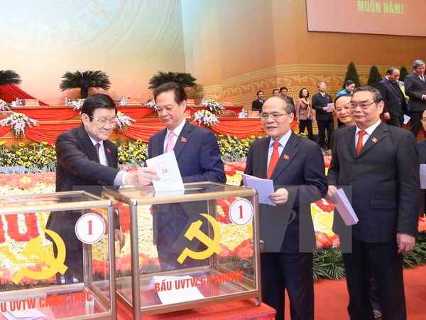 Congrès du Parti: communiqué de presse sur le sixième journée de travail ảnh 1