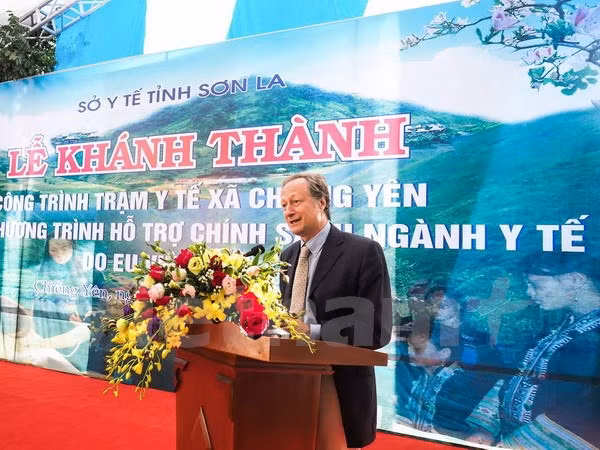 Aide européenne pour améliorer la qualité des services de santé dans dix provinces démunies ảnh 1