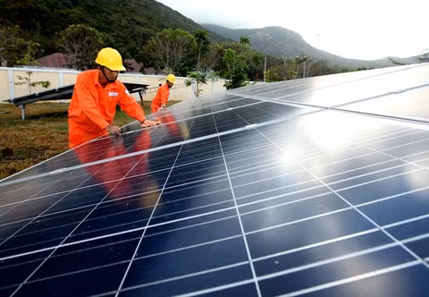 Pour un développement de l’énergie solaire ảnh 1