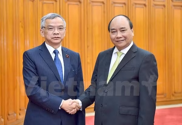 Nguyen Xuan Phuc reçoit le ministre laotien des Ressources naturelles et de l’Environnement ảnh 1