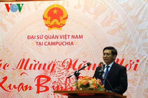 Les Viet Kieu au Cambodge et à Macao fêtent le Têt du Singe 2016 ảnh 1