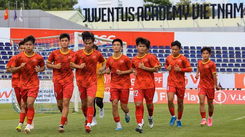 Les U17 Vietnam se préparent pour la finale de la Coupe d’Asie U17 de l’AFC 2023 ảnh 1