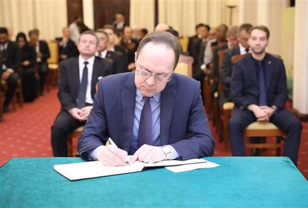 Sentiments des amis internationaux pour l'ancien vice-Premier ministre Vu Khoan ảnh 2