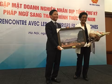 La secrétaire générale de la Francophonie rencontre des entreprises francophones ảnh 2