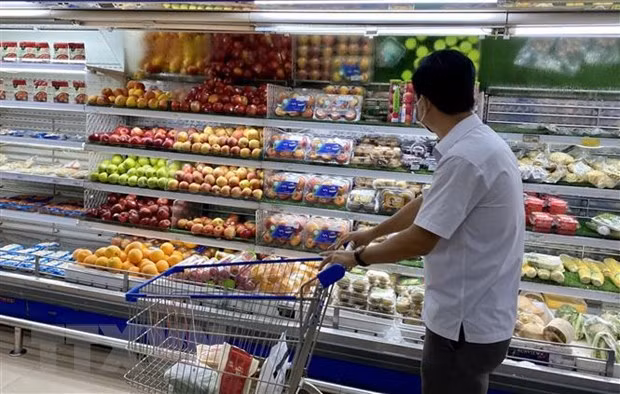 Ho Chi Minh-Ville envisage la rouverture des magasins de détail, marchés et supermarchés ảnh 1