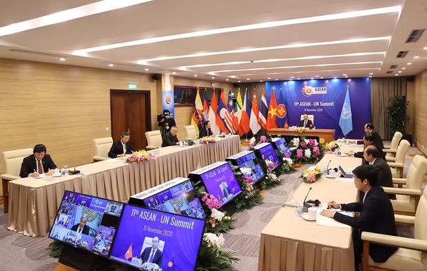 Sputnik apprécie les réalisations en 35 ans de Renouveau du Vietnam ảnh 4 Sputnik apprécie les réalisations en 35 ans de Renouveau du Vietnam ảnh 4