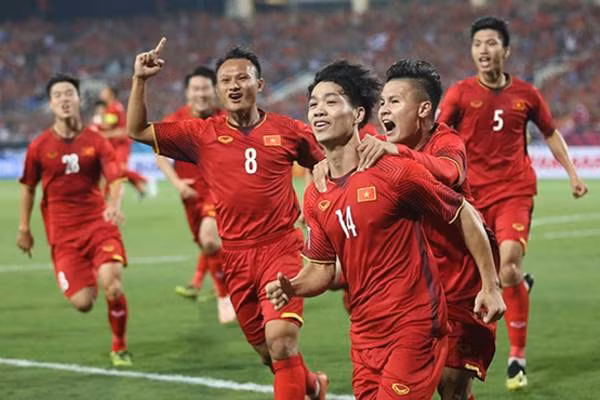 Football : le Vietnam demeure dans le top 100 du classement FIFA ảnh 1