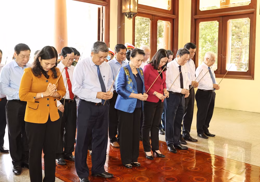 Élections législatives: la présidente de l’AN travaille à An Giang ảnh 2