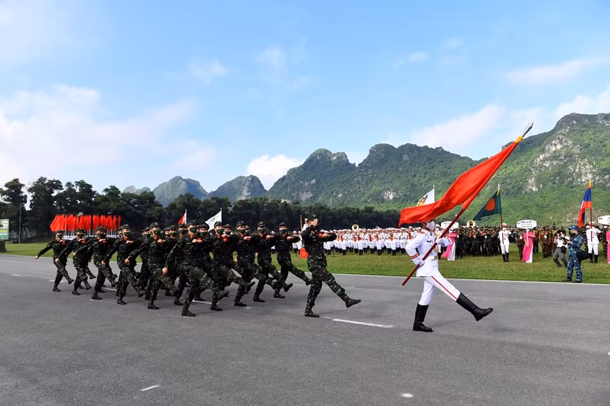 Ouverture des compétitions des Army Games 2021 au Vietnam ảnh 1