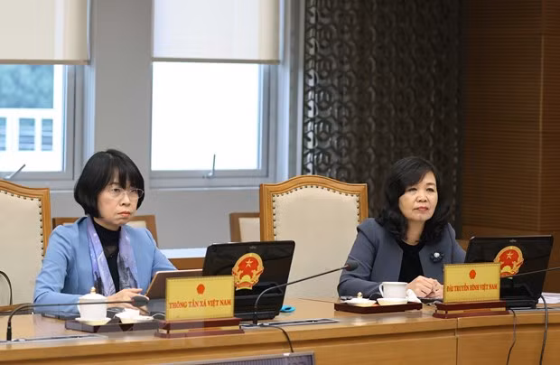 Le gouvernement demande d'intensifier des mesures préventives du COVID-19 à l’approche du Têt ảnh 2