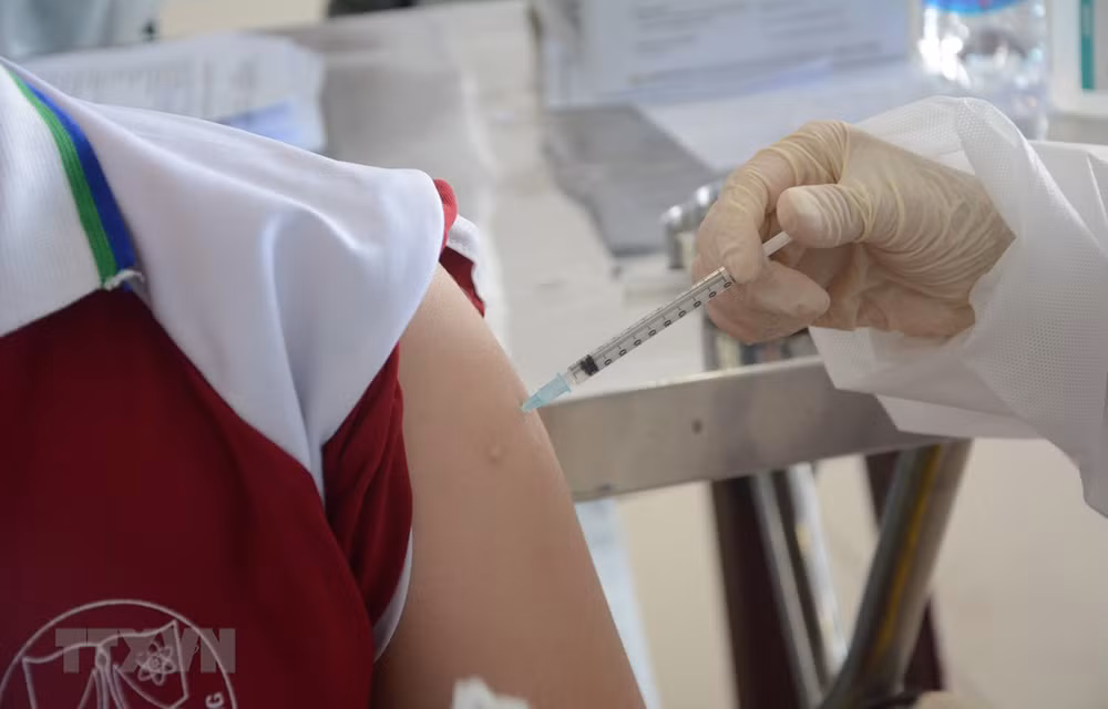 Covid-19 : le Vietnam recense plus de 11.160 nouveaux cas en 24 heures ảnh 1