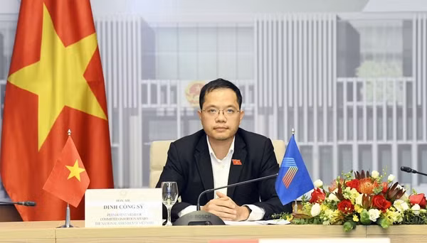 La visite du président de la Chambre basse indienne vise à renforcer les relations bilatérales ảnh 2