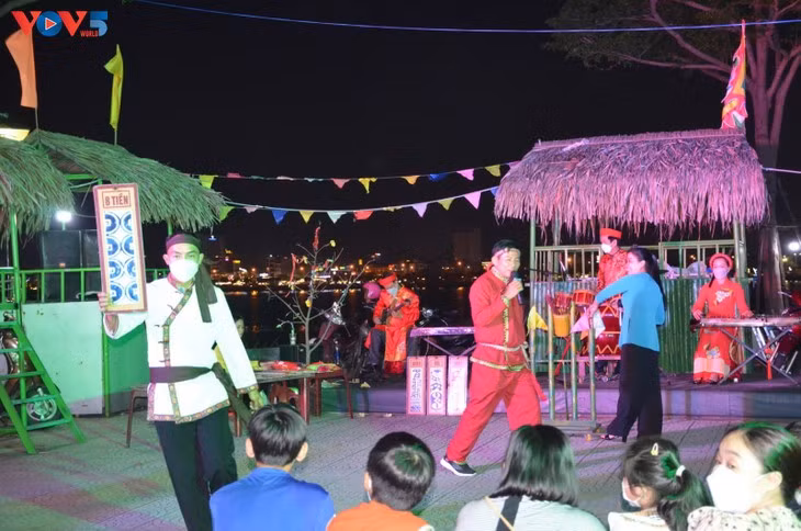 Da Nang: activités à l’occasion du 30 avril et du 1er mai ảnh 1