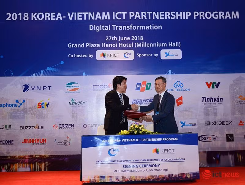 Technologie d'Information: signature d'un accord entre Séoul et Hanoï ảnh 1