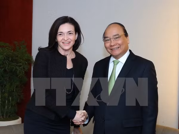 Activités du Premier ministre Nguyên Xuân Phuc à Davos ảnh 3