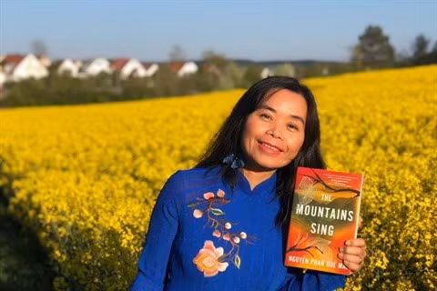 Une écrivaine vietnamienne remporte un prix littéraire aux États-Unis ảnh 1