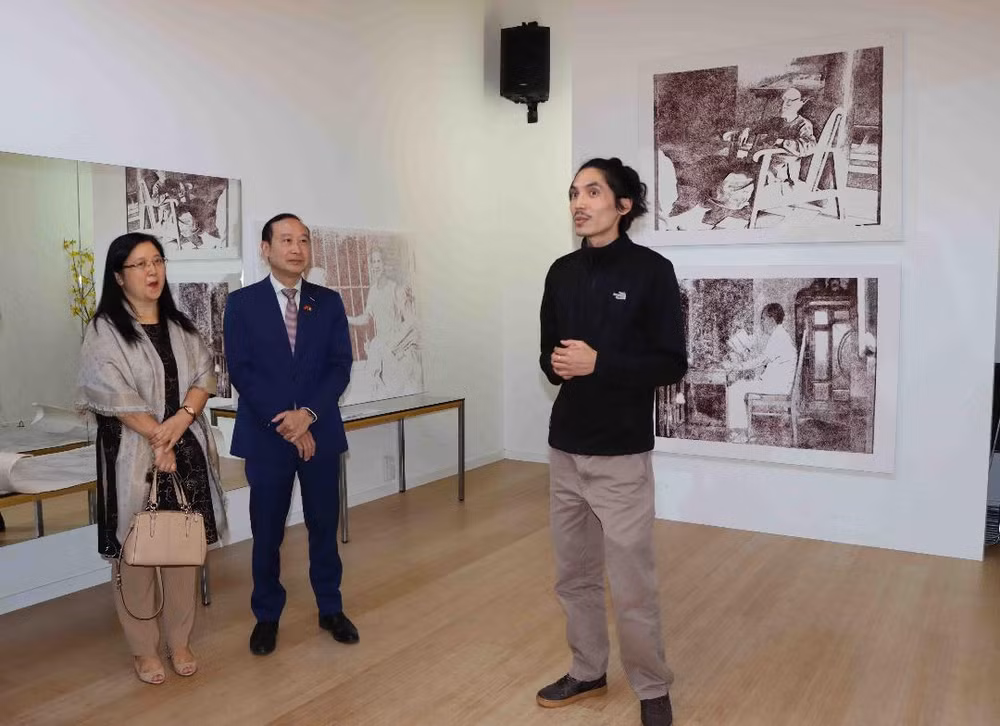 Le peintre belgo-vietnamien trouve ses racines à travers la peinture ảnh 1