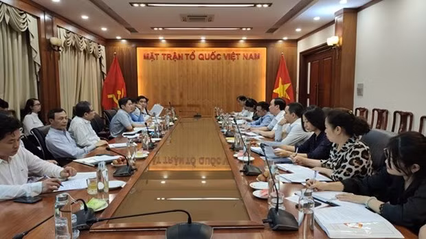 Les Vietnamiens d'outre-mer soutiennent le combat contre le COVID-19 dans leur pays d'origine ảnh 1