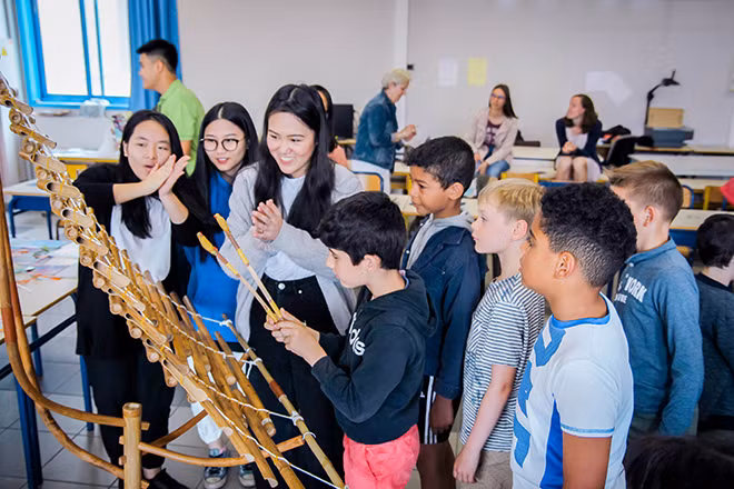 Light up: Promotion de la culture vietnamienne en France ảnh 1