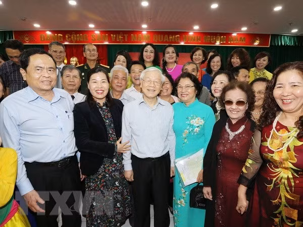 Nguyen Phu Trong à la Fête de grande union nationale à Hanoï ảnh 1