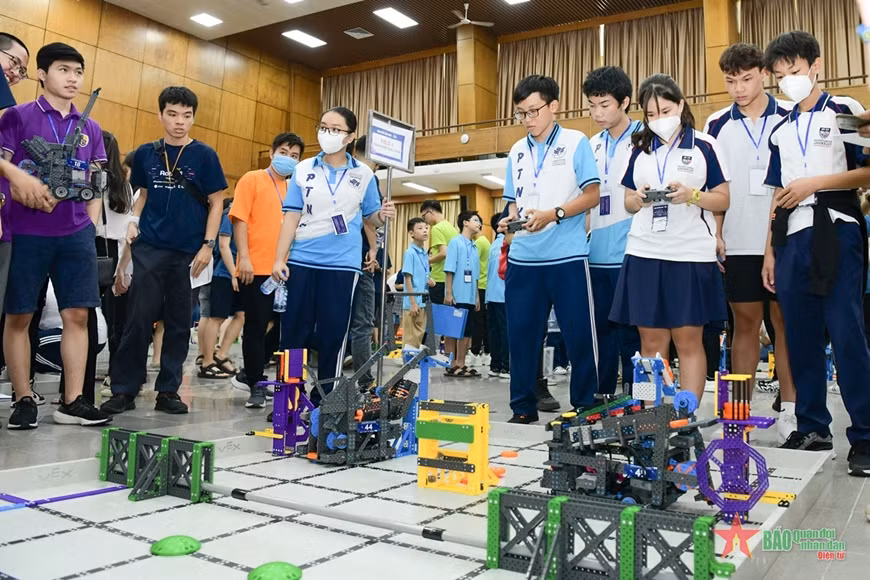 Le Vietnam enverra 20 équipes aux Championnats du monde de robotique 2023 ảnh 1