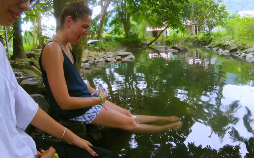 Hai Phong : la fish pédicure attire des touristes ảnh 1