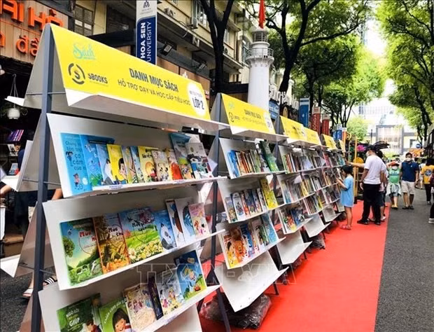 La technologie numérique au secours des œuvres de la littérature populaire ảnh 1