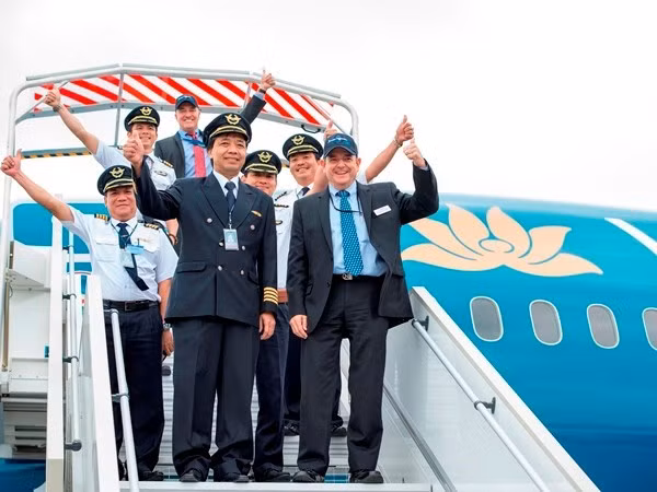 Diplômes australiens pour les pilotes de ligne vietnamiens ảnh 1