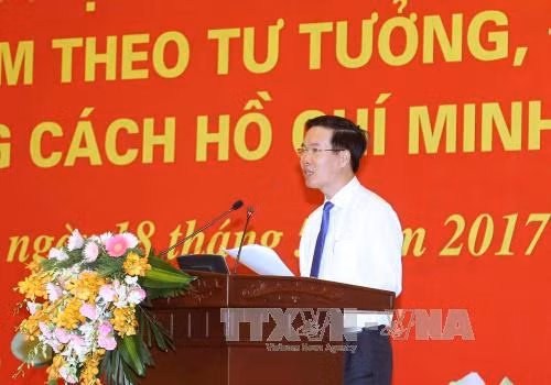 Pour que de plus en plus de personnes suivent l’exemple moral du Président Ho Chi Minh ảnh 1