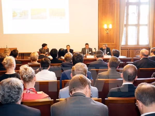 Le Land de Brême promeut les investissements au Vietnam ảnh 1