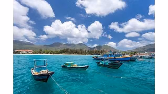 Côn Dao figure parmi les endroits où l’eau est la plus bleue du monde ảnh 1
