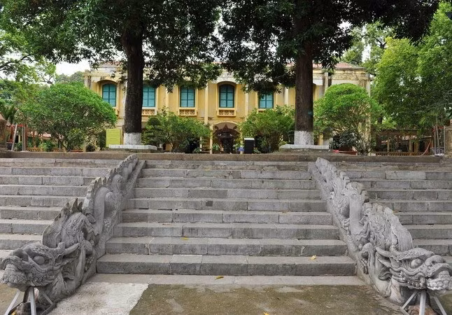 De nombreux nouveaux vestiges découverts dans la citadelle royale de Thang Long ảnh 1