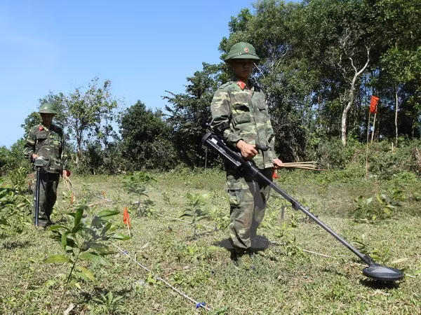 Le Vietnam à la Journée internationale de sensibilisation au problème des mines à Genève ảnh 1