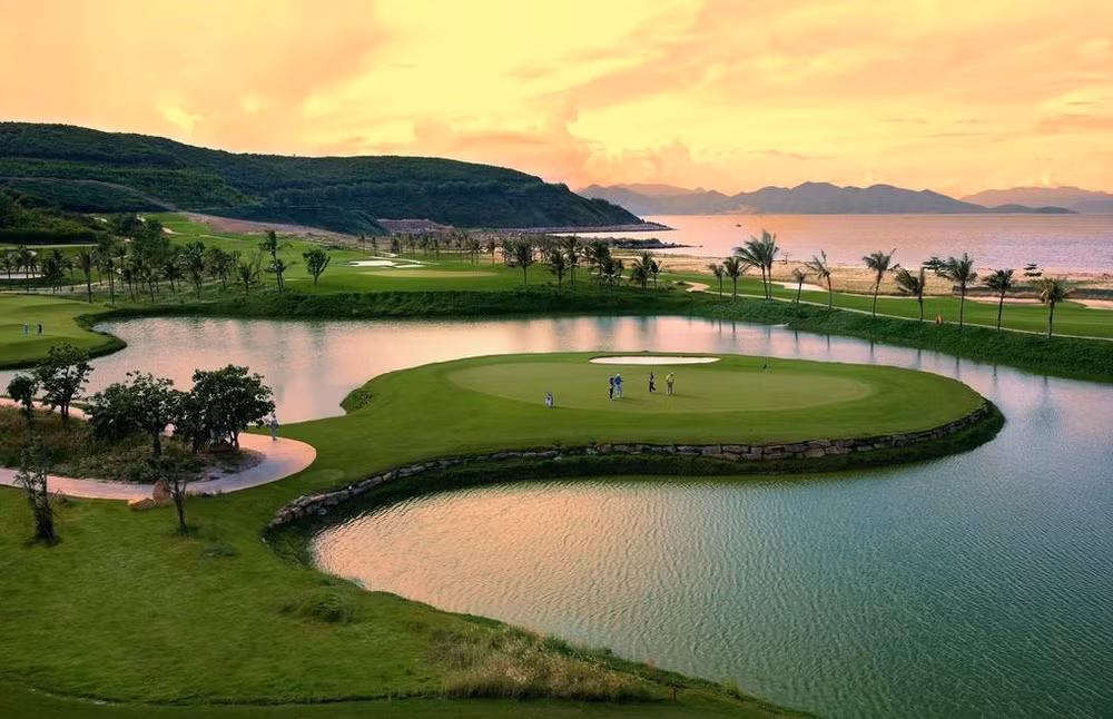 Le Vietnam reconnu comme la meilleure destination de golf du monde et de l'Asie 2021 ảnh 1