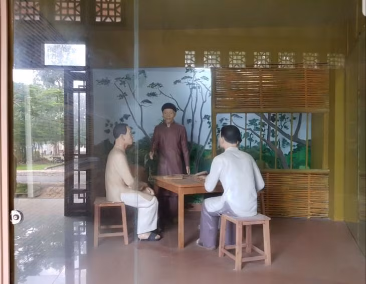 Le site commémoratif de Nguyên Sinh Sac, le père de Hô Chi Minh ảnh 3