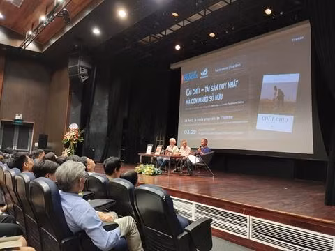 Littérature : Mort à crédit en vietnamien, une traduction de haute qualité ảnh 2