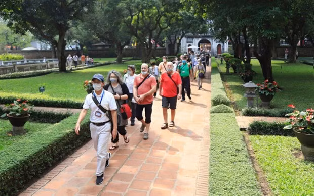 Hanoi vise environ 22 millions de visiteurs en 2023 ảnh 1